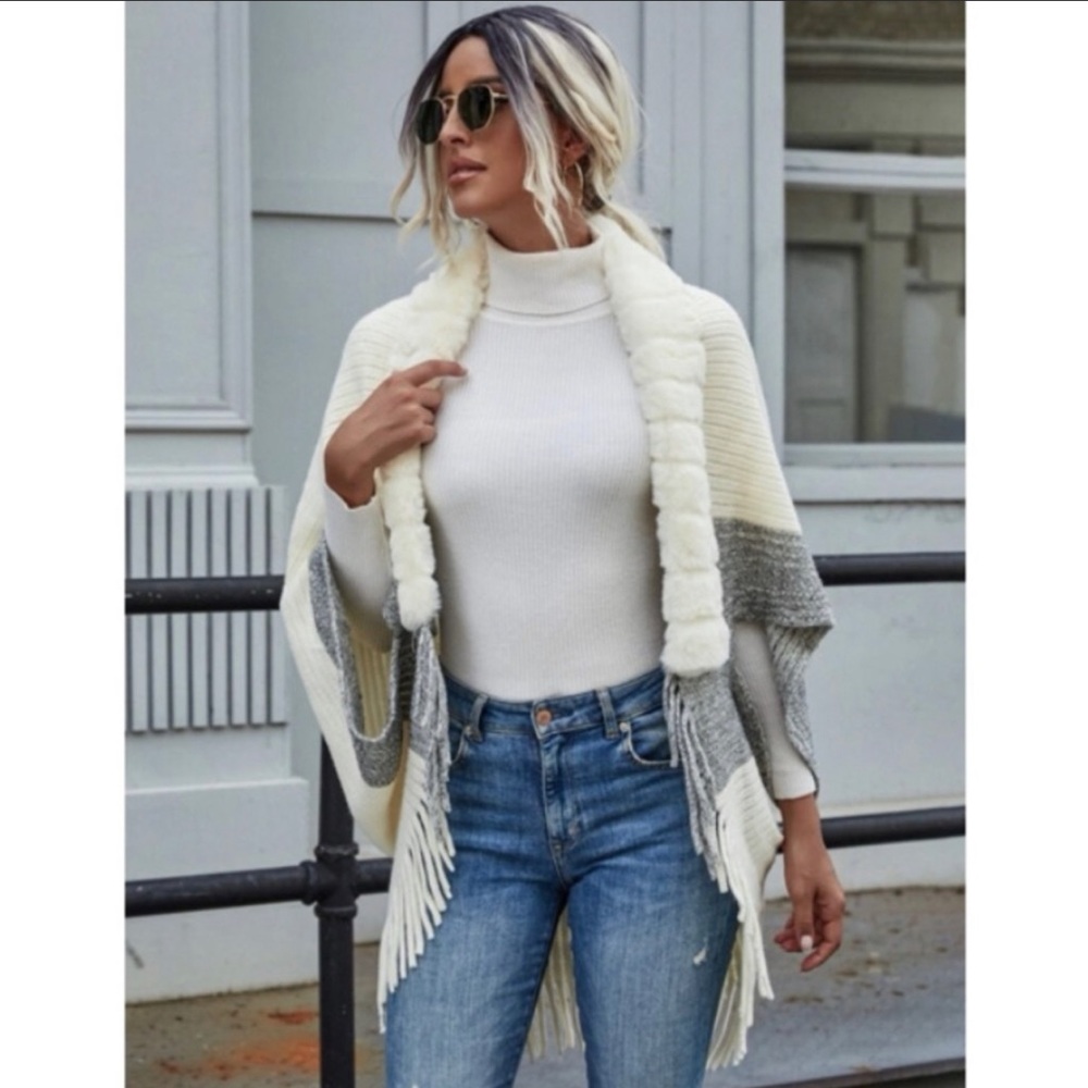 Casual Grey/White Color-block Cardigan with Faux Fur and Fringe Trim Size O/S - Picture 5 of 8